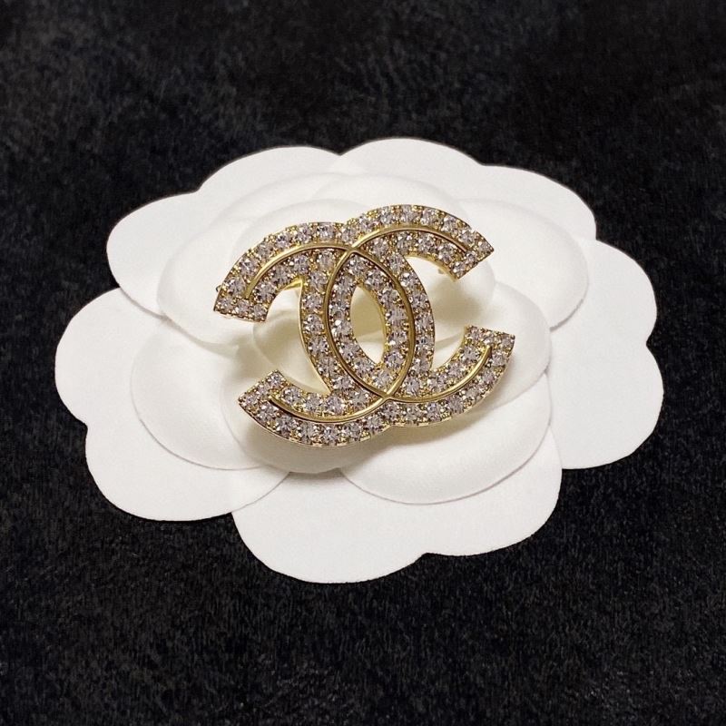 Chanel Brooches - Click Image to Close